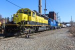 CSXT 2624 clears Northbound Route 17 in a rare daylight move on the Lodi branch